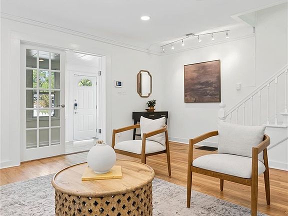 4th image of 4182 Yates Street