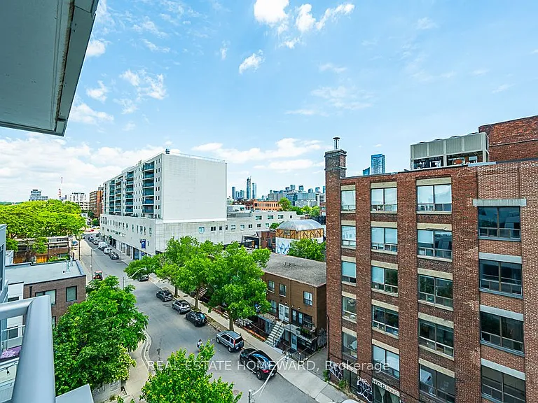38 Cameron St #610 — Photo 42