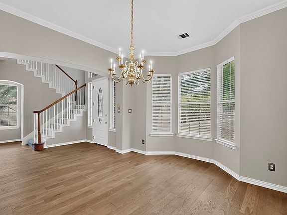5th image of 4433 Courtney Ln