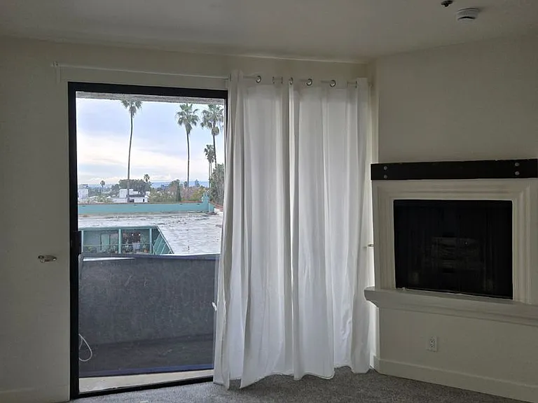 7020 Lanewood Ave, Los Angeles, CA 90028 — Photo 10
