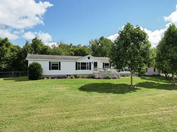 12264 Bradt Rd, Cato, NY 13033