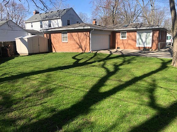 2nd image of 327 W Westfield Blvd