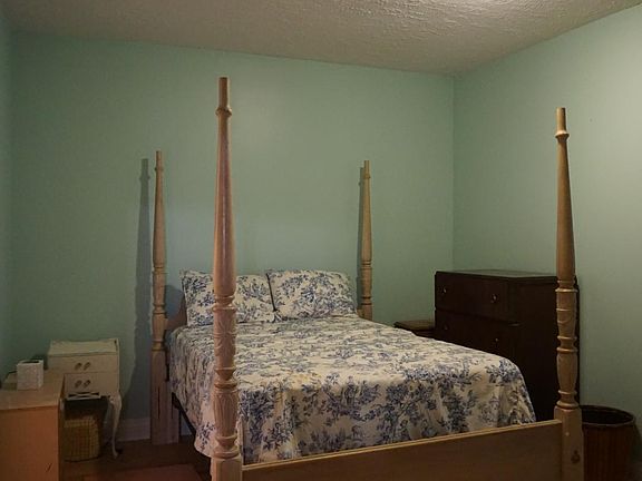 2nd image of 1101 Boyd St #13