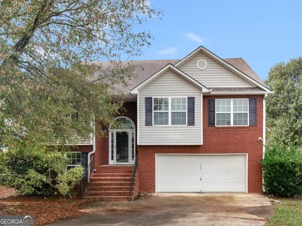 1846 Simmons Ln, Hampton, GA 30228