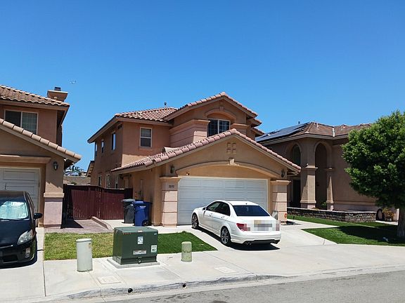 3rd image of 3895 Hollyhock Ln