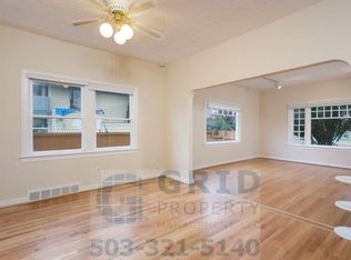 4122-4124 SE Caruthers St, Portland, OR 97214