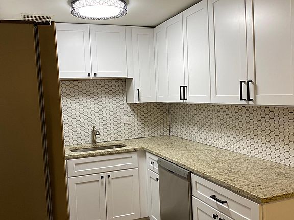 3rd image of 8543 W 102nd Ter #4-113