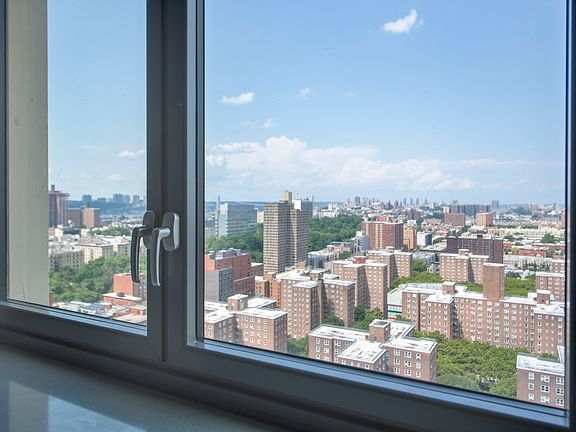5th image of 230 W 126th St APT 11H