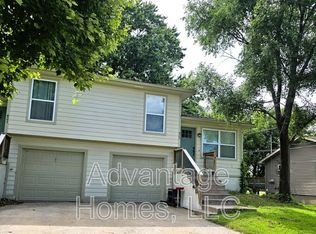 421-423 N Marion St, Olathe, KS 66061