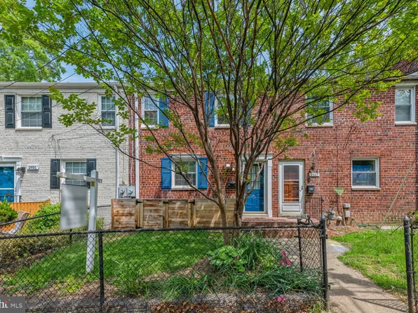 2929 Landover St, Alexandria, VA 22305