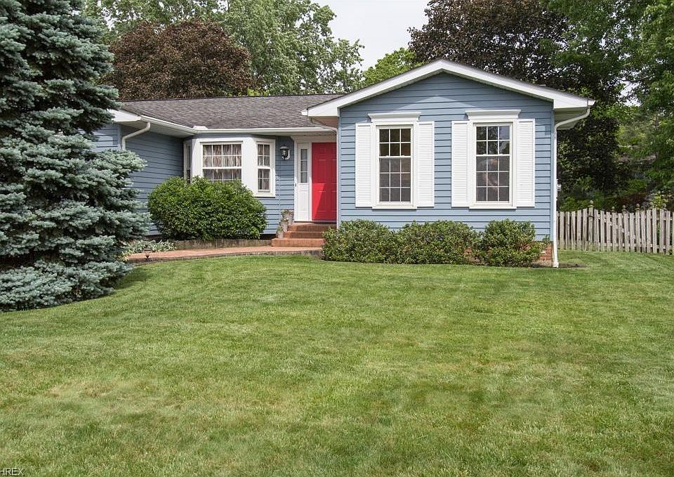 1st image of 471 Cabot Dr