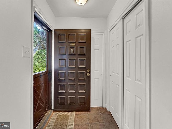 4th image of 5010 W Brigantine Ct