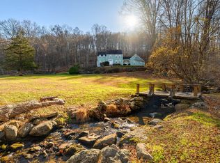 14 Concord Ridge Rd, Newtown, CT 06470