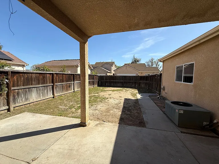 1836 Encina Ave — Photo 42