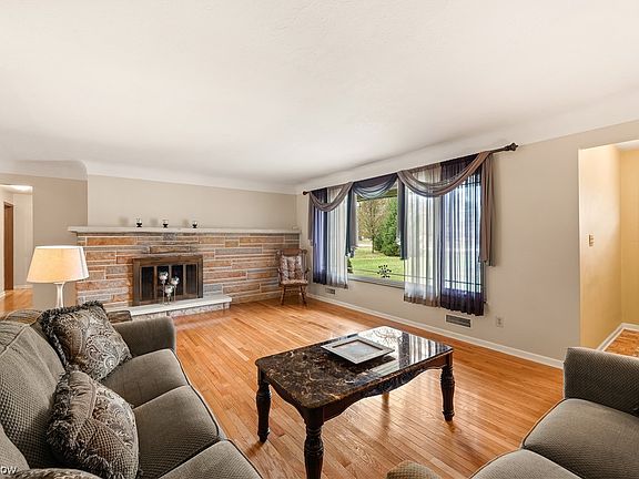 4th image of 2568 Vezber Dr