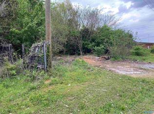 21 Old Trinity Rd, Decatur, AL 35601