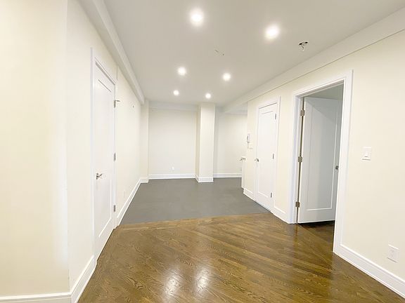 3rd image of 110 E End Ave APT 8G