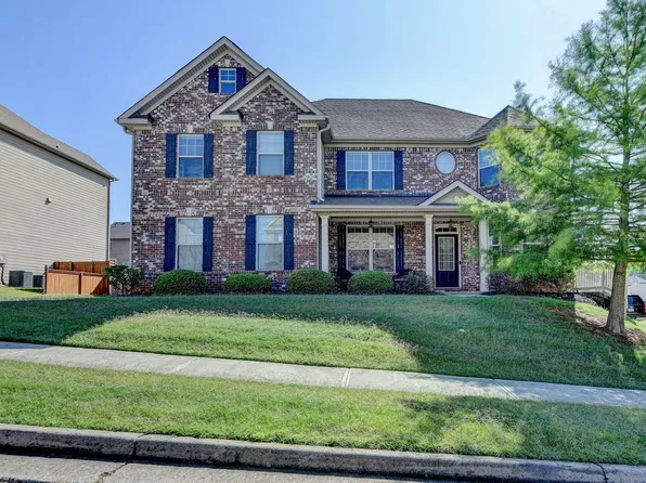 3742 Dragon Fly Ln, Loganville, GA 30052