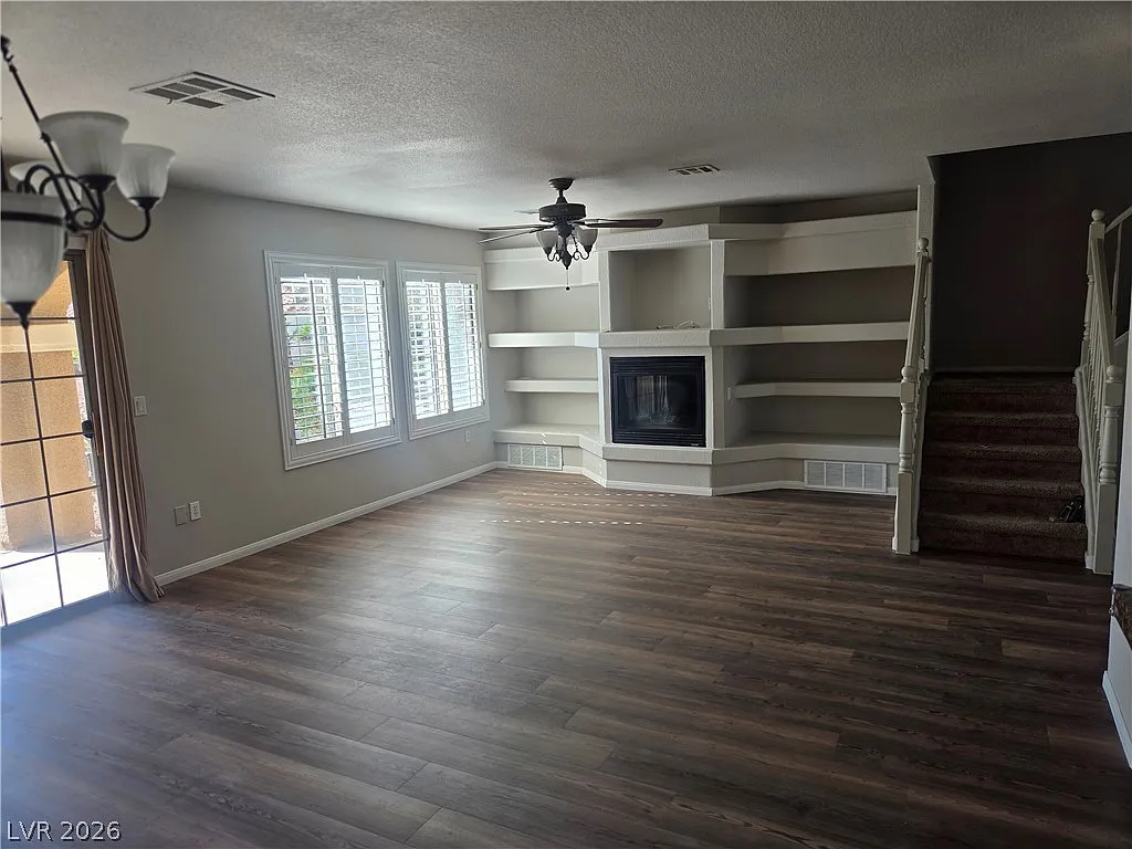 2 bed, 2.5 bath, 1507 sqft, $2,000 — Photo 3