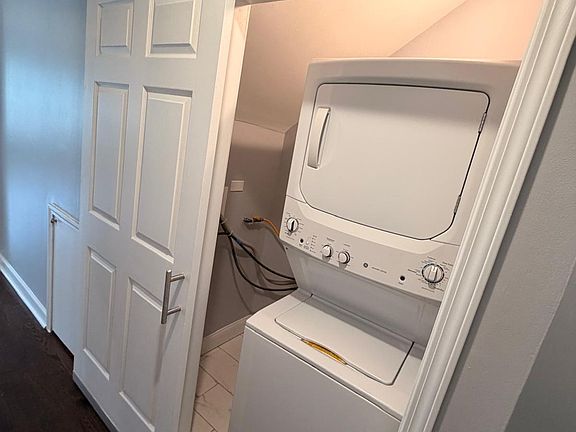 5th image of 2906 W Flournoy St APT 3