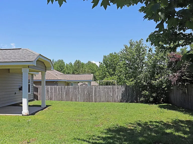22 Ansley — Photo 16