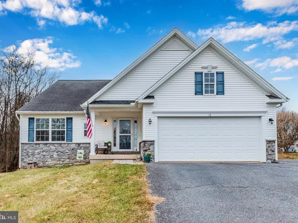 13 Adams Rd, Carlisle, PA 17015