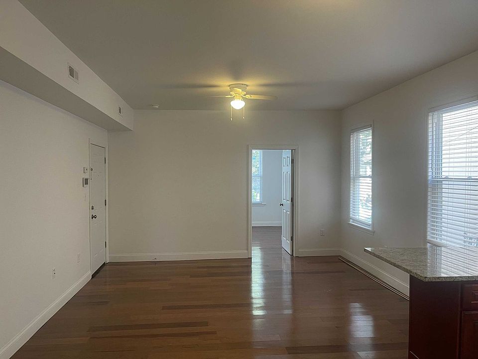421423 Leslie St Apartment Rentals Newark, NJ Zillow