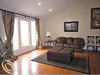 3rd image of 37618 Glengrove Dr