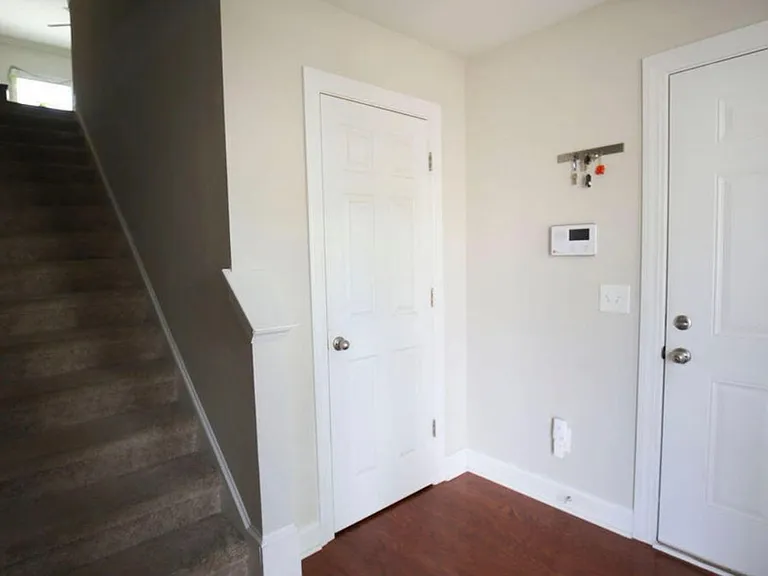 4217 Scharite St — Photo 2