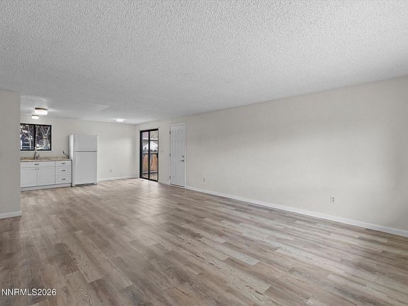 5th image of 1352 Kimmerling Rd