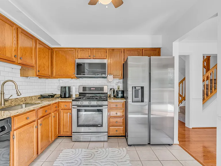 3874 Mohr Oak Ct — Photo 14