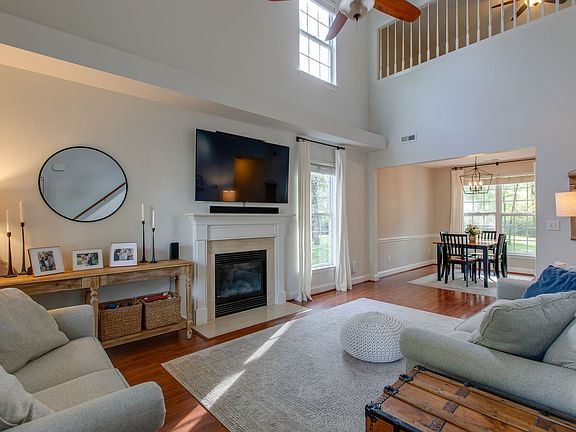 5th image of 3119 Langley Dr