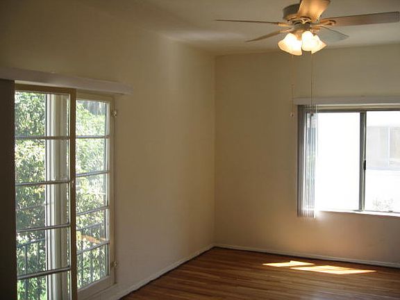 5th image of 4262 W 1st St APT 204