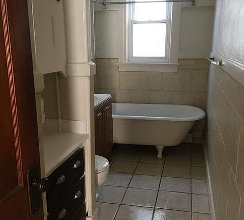 2nd image of 169 Jewett St Floor 2
