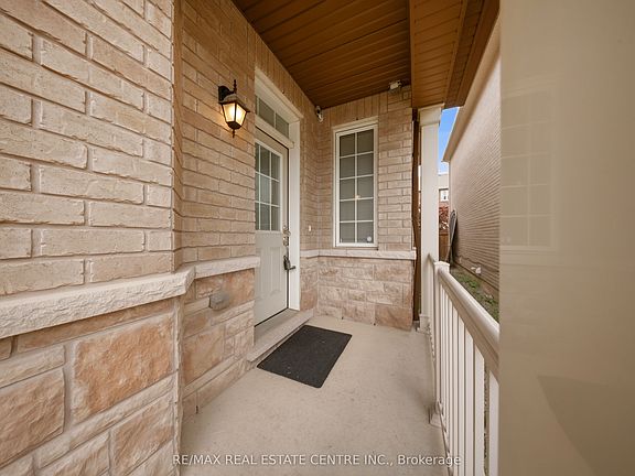 2nd image of 369 Cedar Hedge Rd