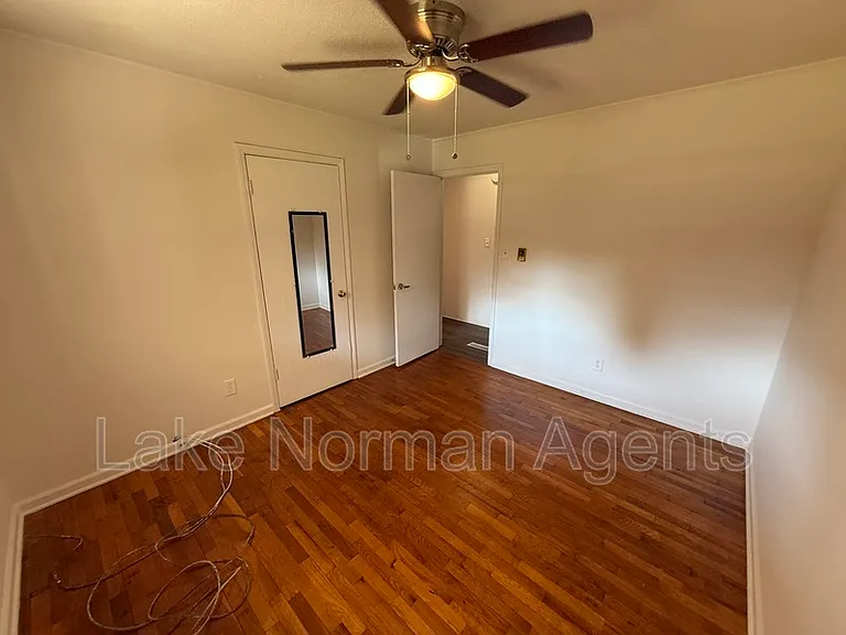 2549 N Olivers Cross Rd — Photo 10