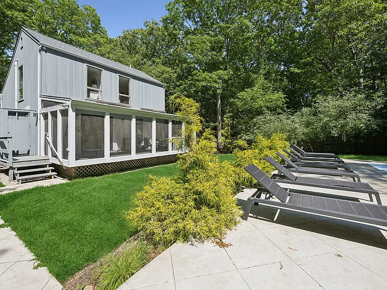 56 Underwood Dr — Photo 41