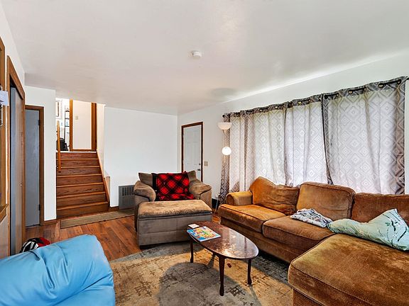 5th image of 2114-2116 Lake Point Dr
