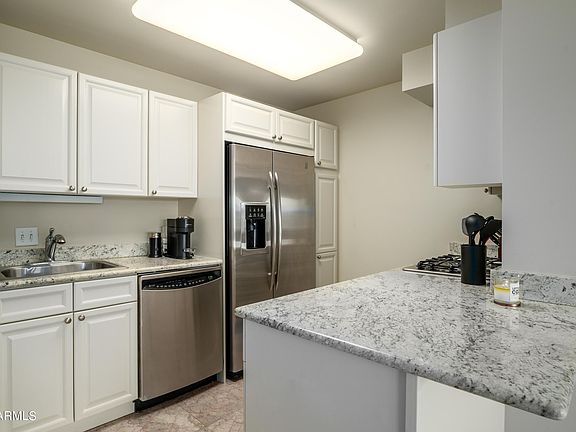 5th image of 4808 N 24th St Unit 330