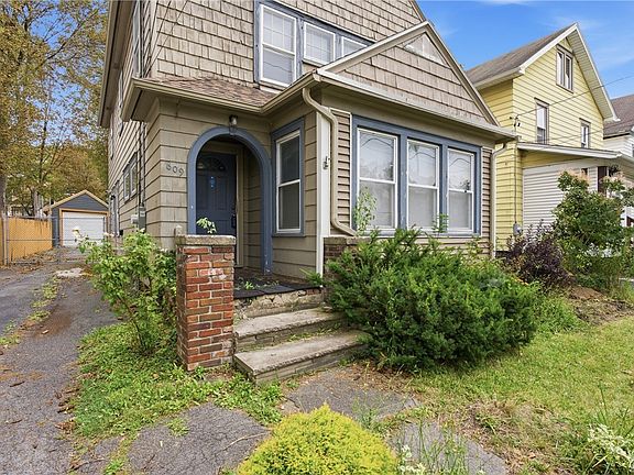 3rd image of 609 Seeley Rd