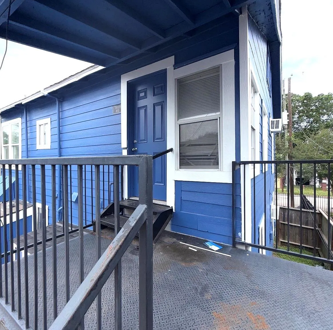 2 bed, 1.0 bath, 750 sqft, $825 — Photo 2