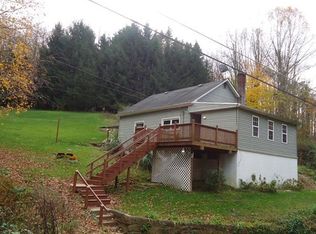 64 Crow St, Coal Center, PA 15423