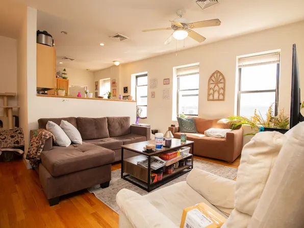 246 Market St APT 1, Brighton, MA 02135