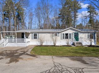 35 Cedar Dr, Kittery, ME 03904