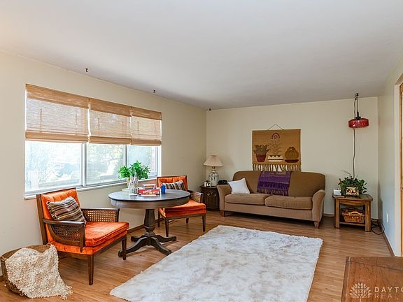 5th image of 7113 Bothwell Pl