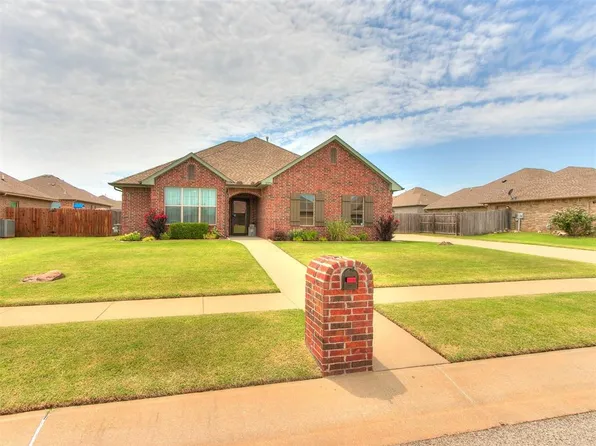 20724 Colony Ave, Harrah, OK 73045