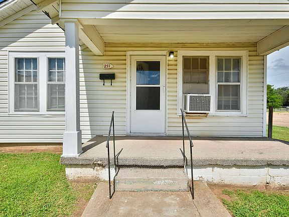 3rd image of 211 N A St