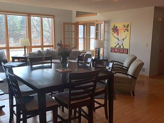 2678 - Dining Area + Living Room_04012020