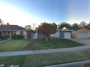 3665 Senasac Ave, Long Beach, CA 90808
