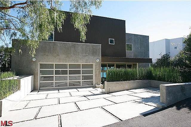 1st image of 21756 Castlewood Dr